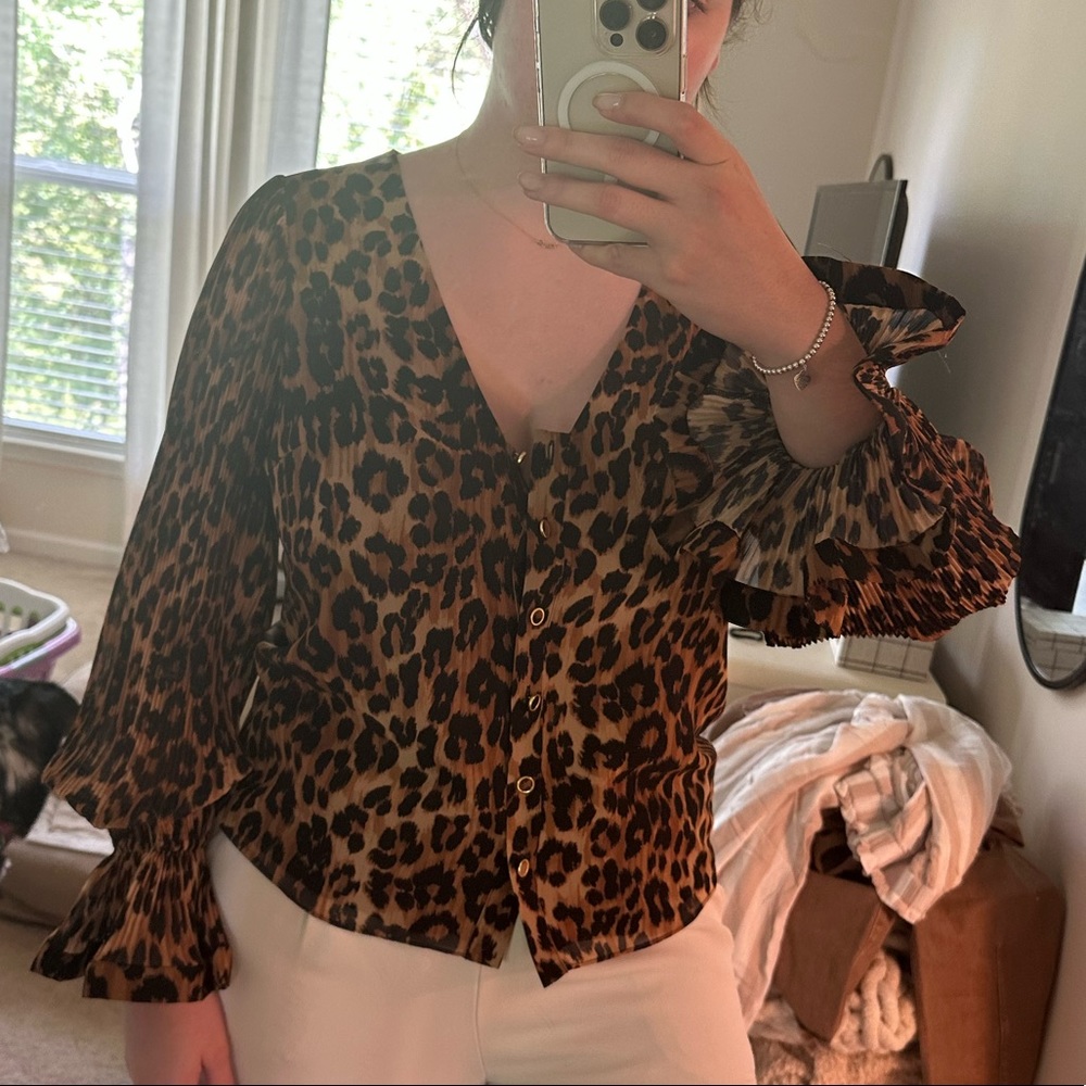 Milly leopard top
